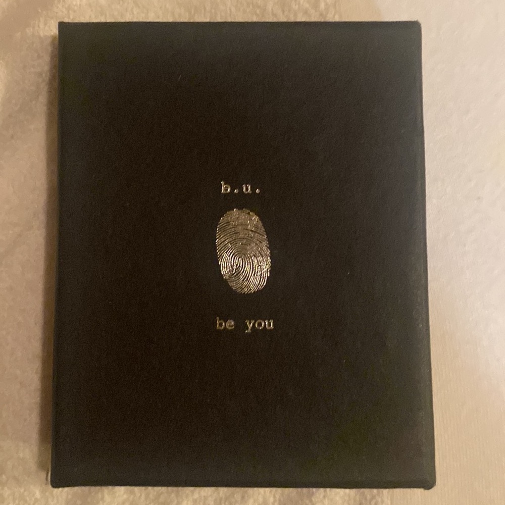 b.u. Jewelry The Present